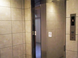 立ち合い